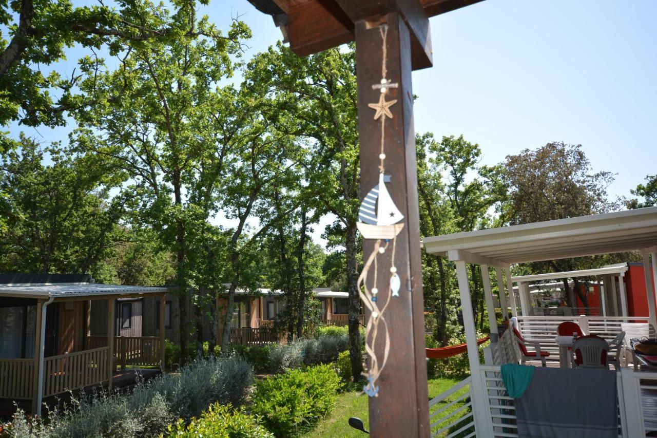 West Coast Mobilhome With Xxl Terrace In Naturist Resort Solaris Fkk Tar-Vabriga Extérieur photo