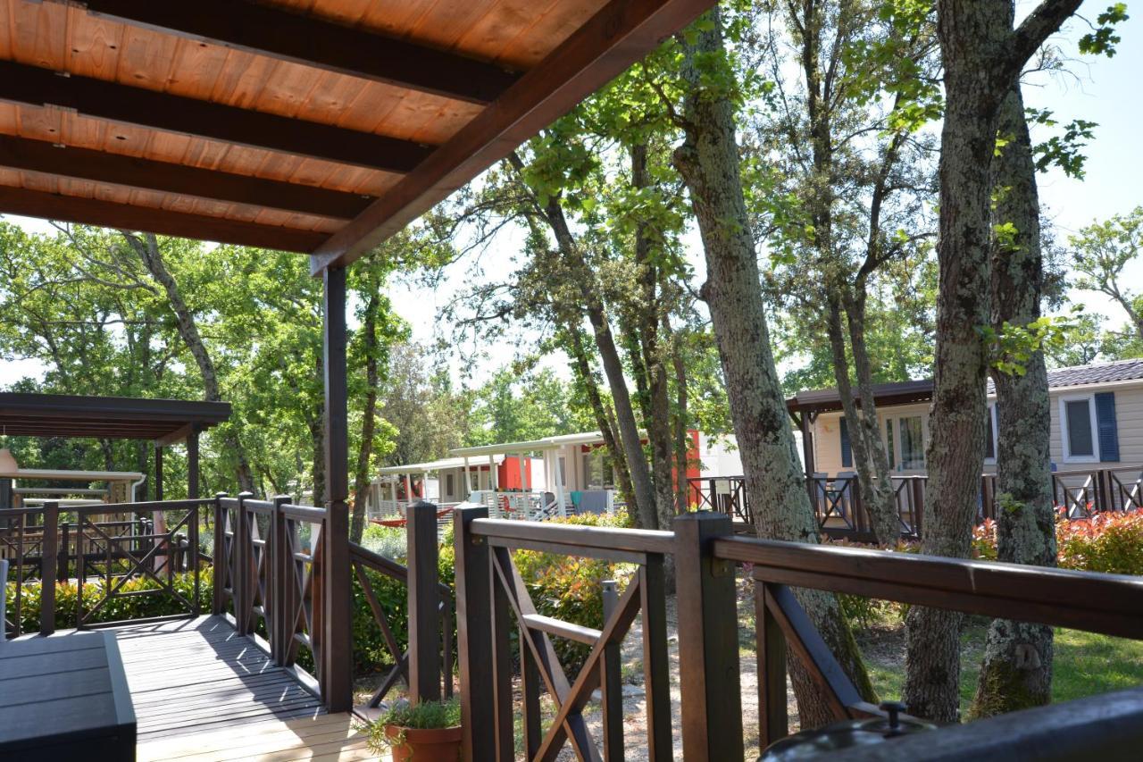 West Coast Mobilhome With Xxl Terrace In Naturist Resort Solaris Fkk Tar-Vabriga Extérieur photo